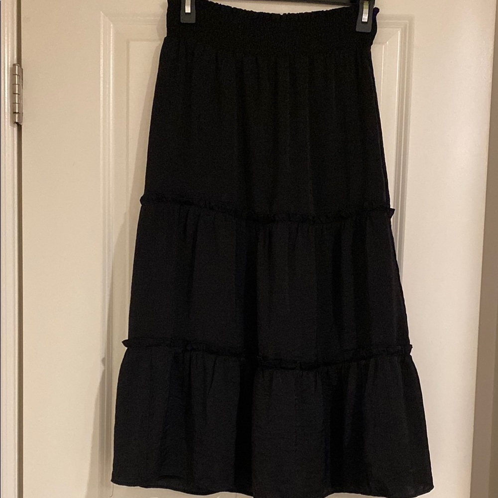 Vince Camuto Tiered Skirt Size XS